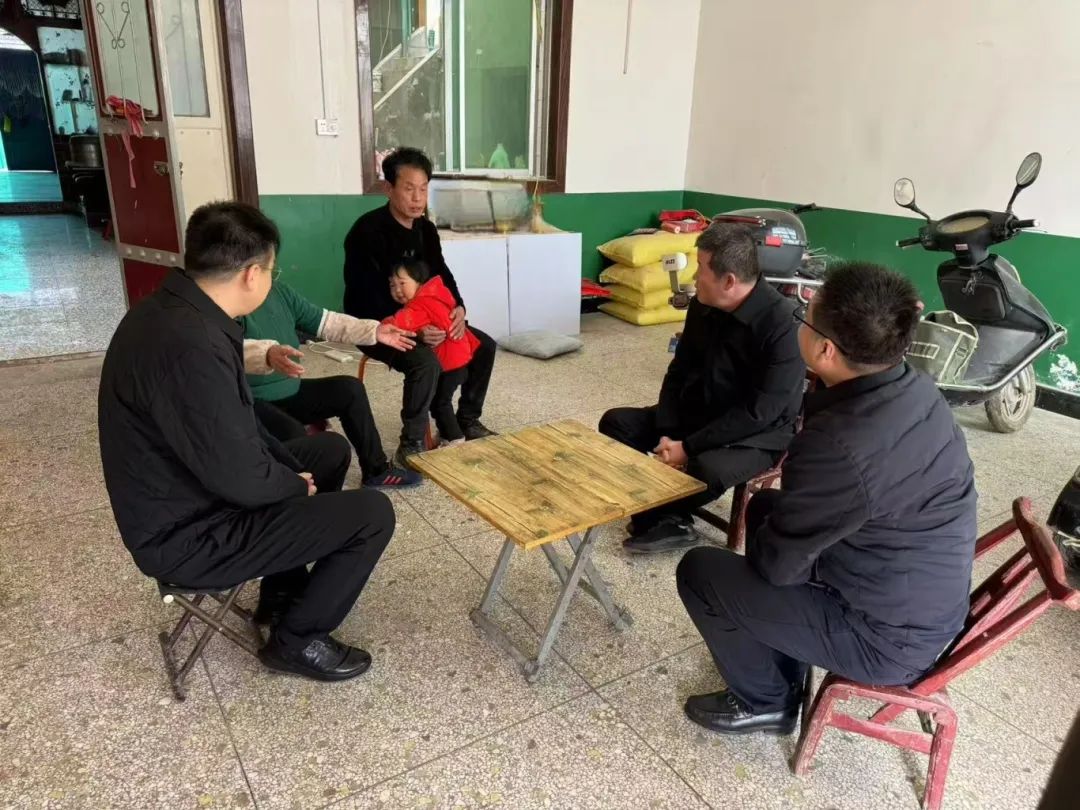 【深化“严、实、细”作风建设】党睦镇：大走访暖人心，真服务有温度